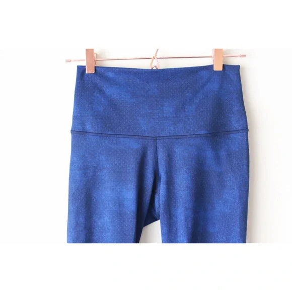 Lululemon Wunder Under Crop - Picture 6 of 11